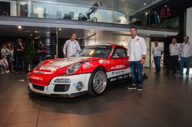 019 presentacin porsche 2010 ares racing 024